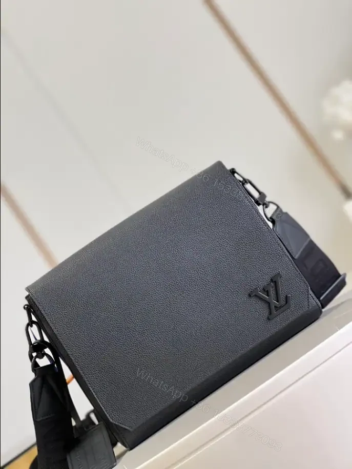 View 2 of LOUIS VUITTON TAKEOFF MESSENGER – LBV411
