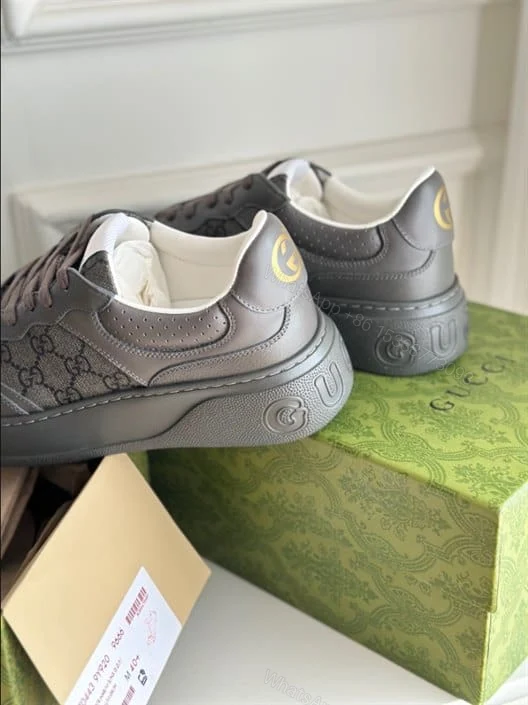 View 4 of MEN’S LACE-UP SNEAKER – GC157