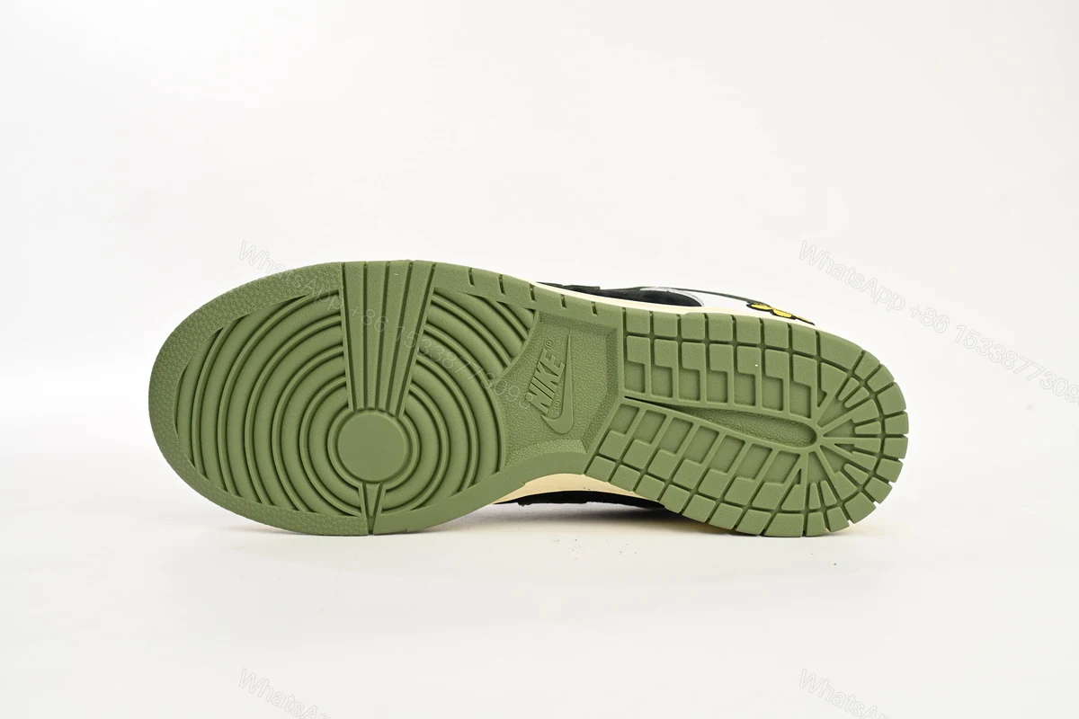 View 4 of Nike SB Dunk Low WTP"MOSS" 124-93-040
