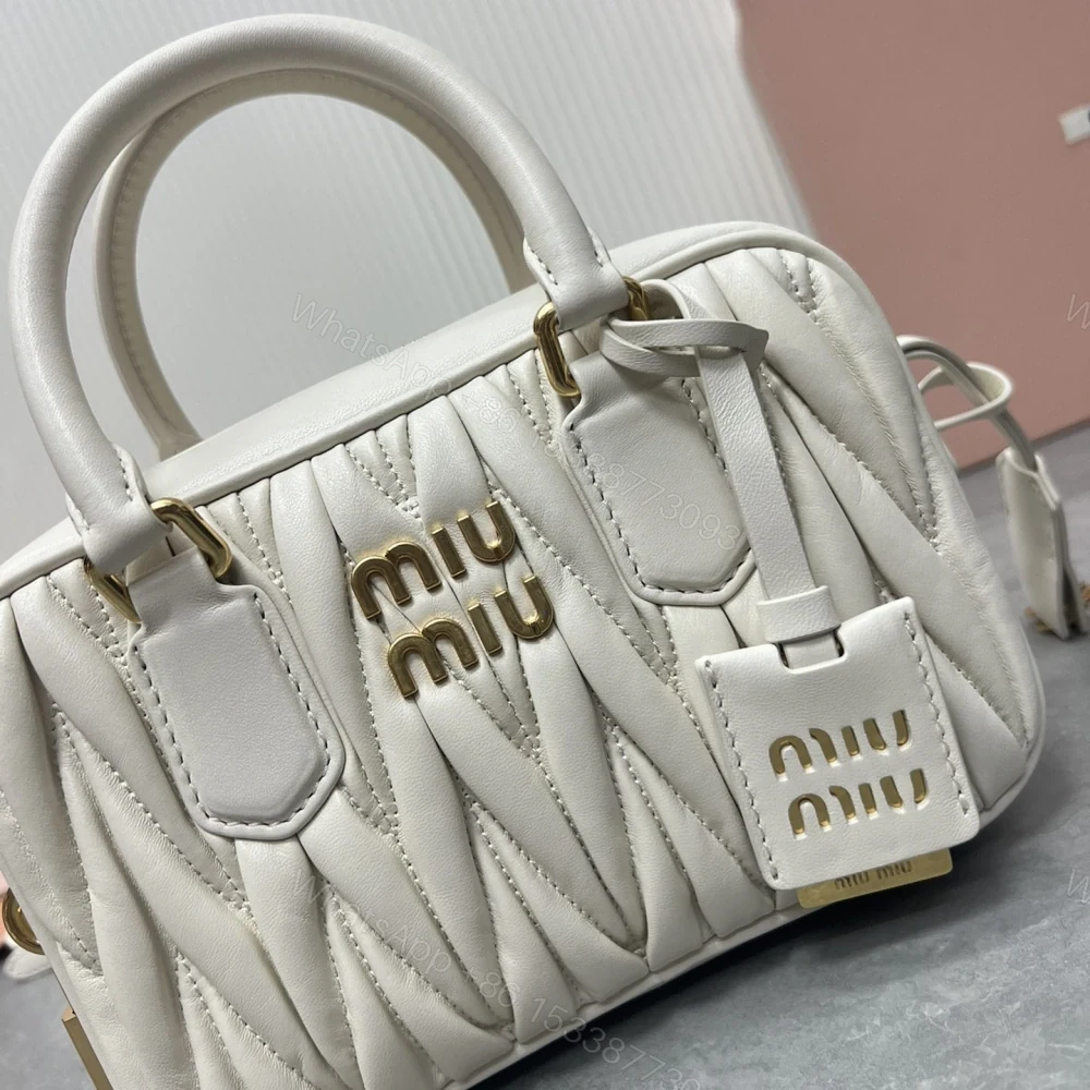 View 7 of 高仿miumiu繆繆TooPretty系列5BB123保齡球手袋白色