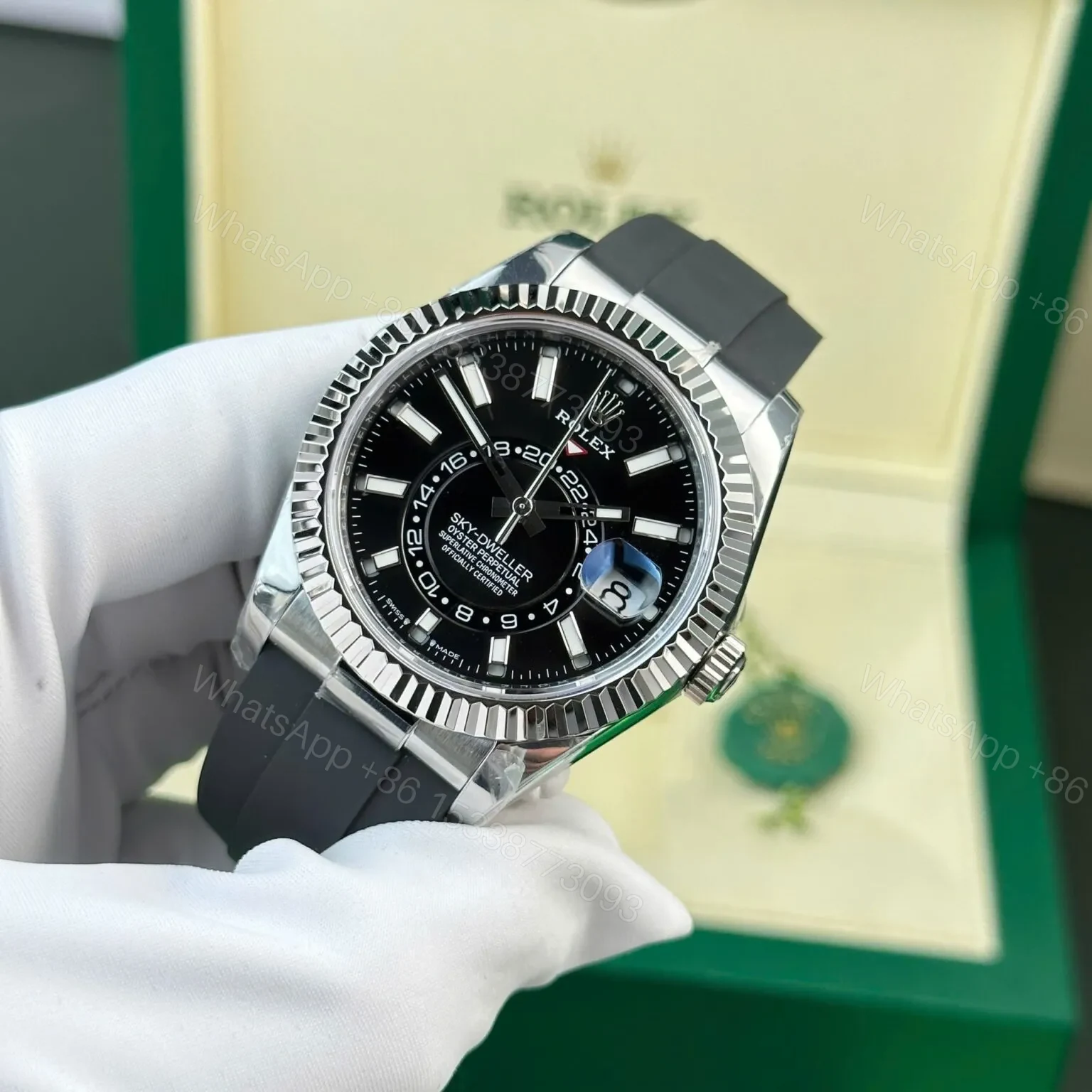 View 4 of Superclone Rolex Sky-Dweller Bright black Dial 336239