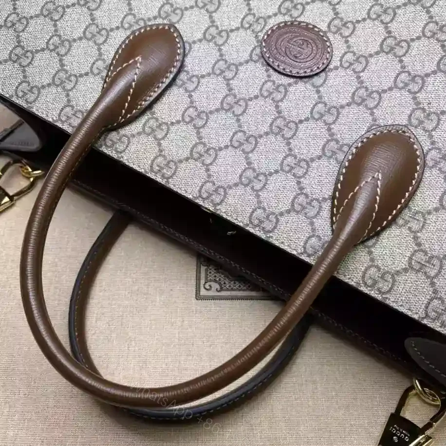 View 5 of MEDIUM TOTE WITH INTERLOCKING G – GBC051