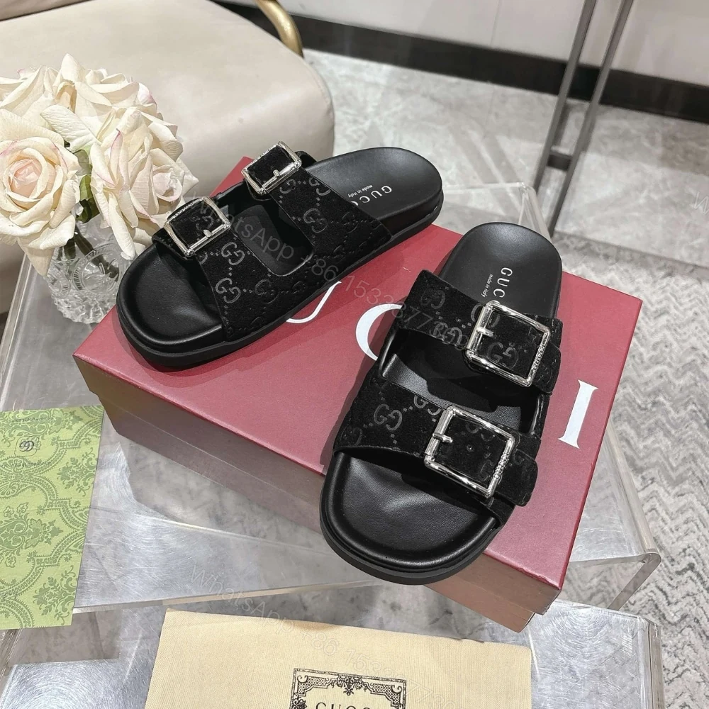 View 3 of GUCCI WOMEN’S SLIDE SANDAL BLACK ‎816380 AADUO 1000