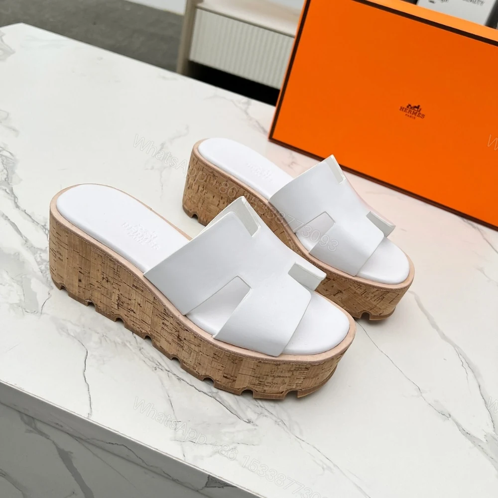 View 2 of HERMES EZE 30 SANDAL BLANC H251309Z 90400
