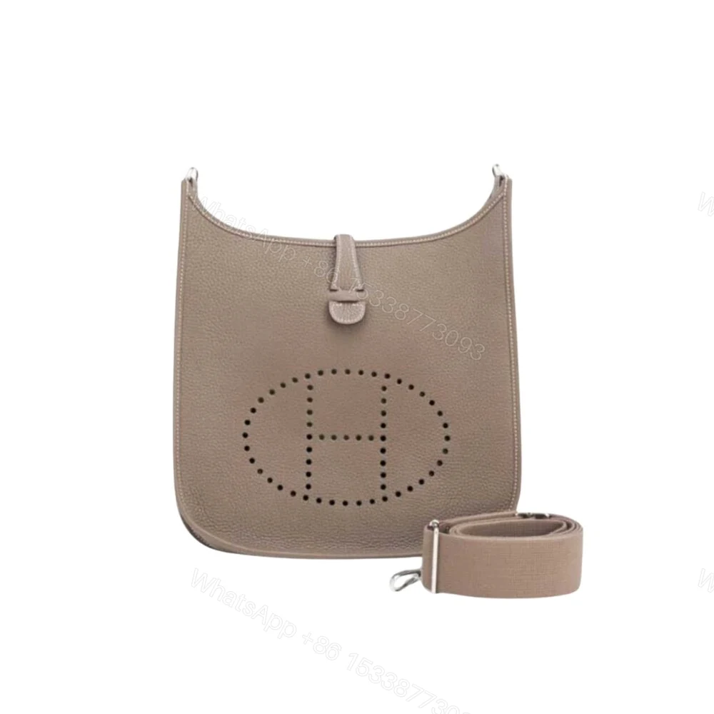 Hermes Clemence Evelyne PM Etoupe 25cm — view 1