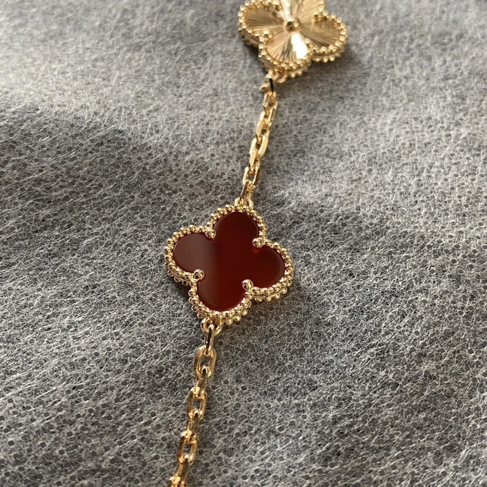 View 10 of 高仿首飾VanCleef&Arpels*RP7RP00玉髓五花手鏈