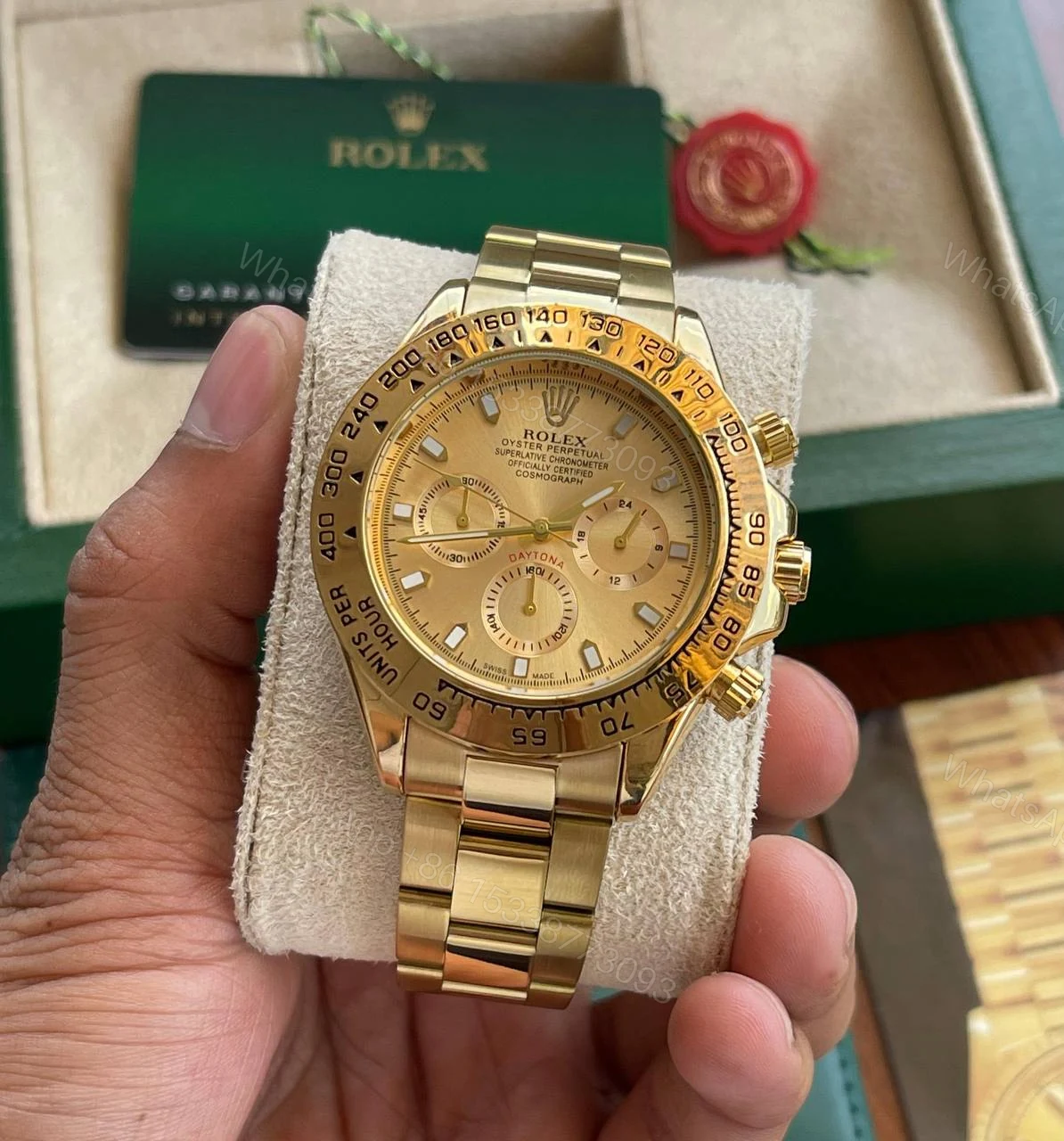 Rolex Daytona Oyester Perpetual Golden Dial 43mm Chronograph — view 1