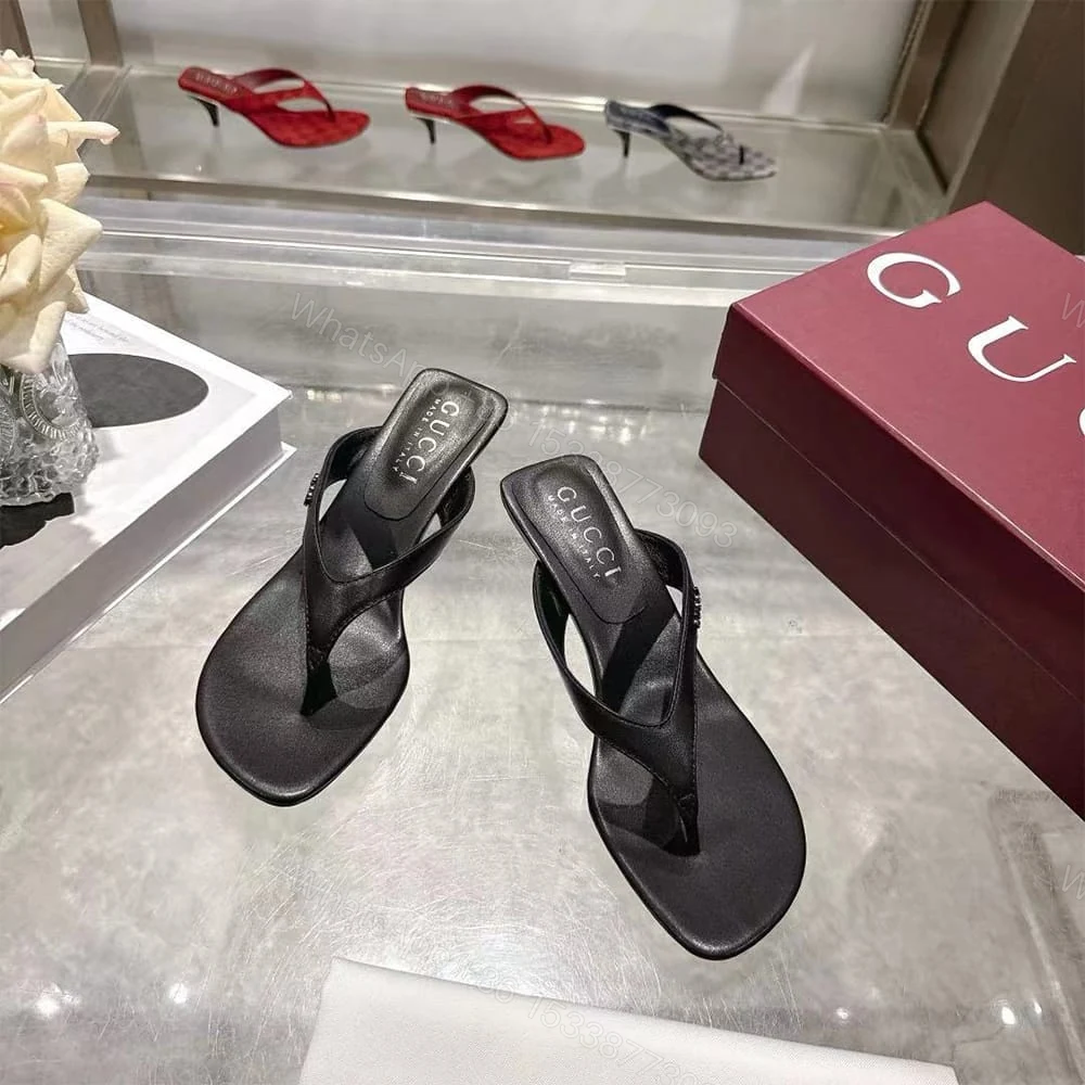 View 4 of GUCCI Women’s Vittoria thong 237406