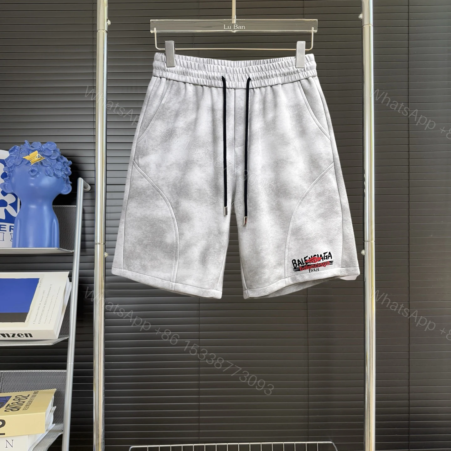 Balenciaga一比一男士運動短褲灰色拼接設計寬鬆休閒五分褲潮流款 — view 1