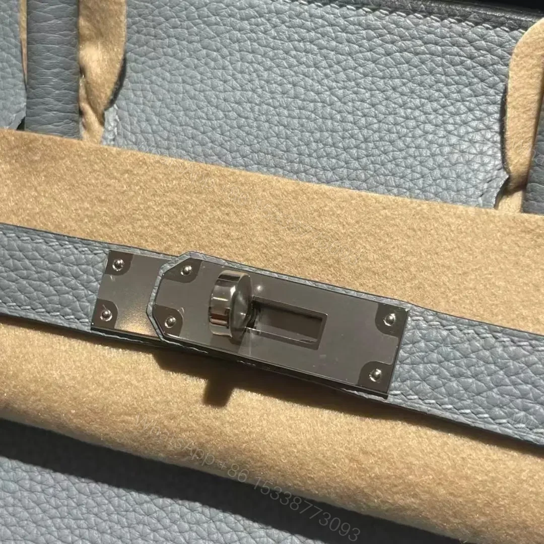View 4 of HN 25 CLOUD BLUE* TOGO LEATHER *SILVER* HARDWARE