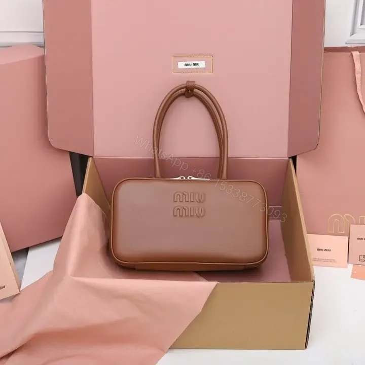 View 10 of 高仿miumiu*5BB172壓紋LOGO手提包小牛皮棕色免檢版