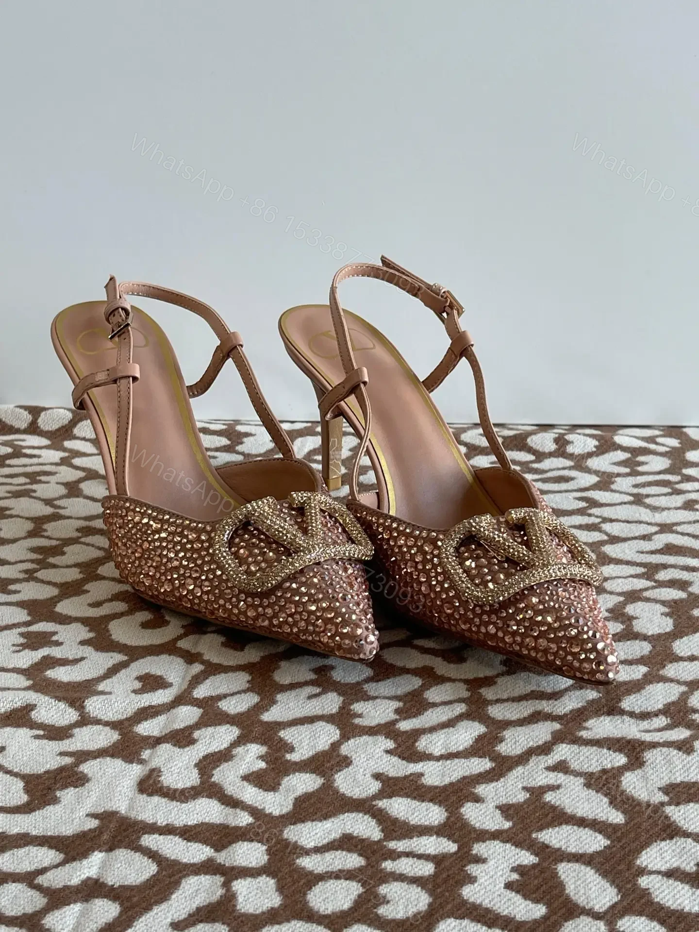 VALENTINO — view 1