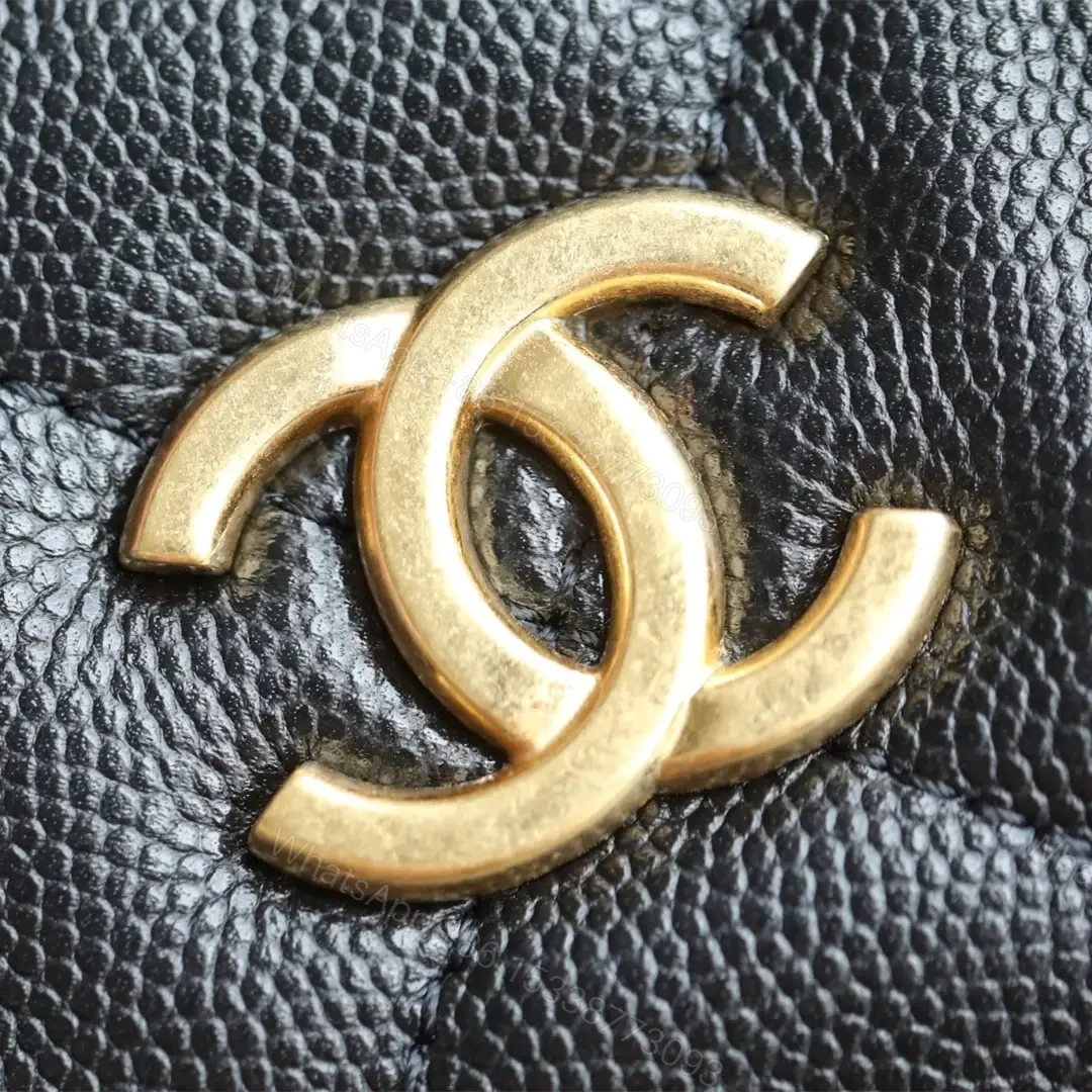 View 15 of 高仿Chanel*25K系列AS5792小牛皮腋下包黑色小號免檢版