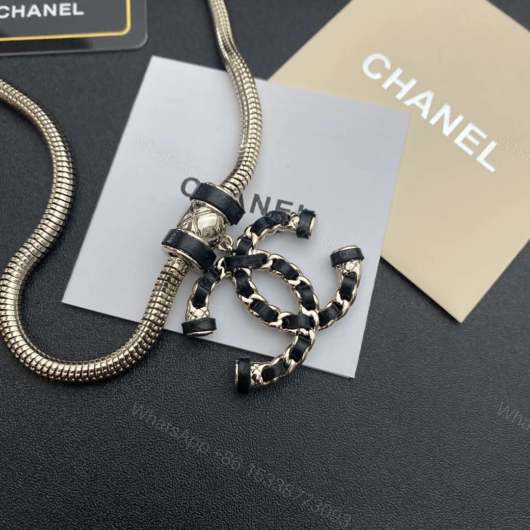 View 2 of EN – Lux Chanel Necklaces 022