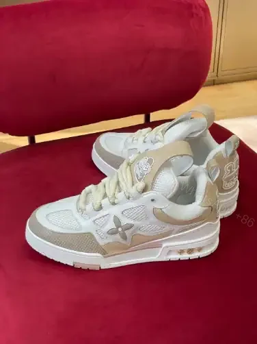 View 3 of LOUIS VUITTON SKATE SNEAKERS IN BEIGE – LSVT392