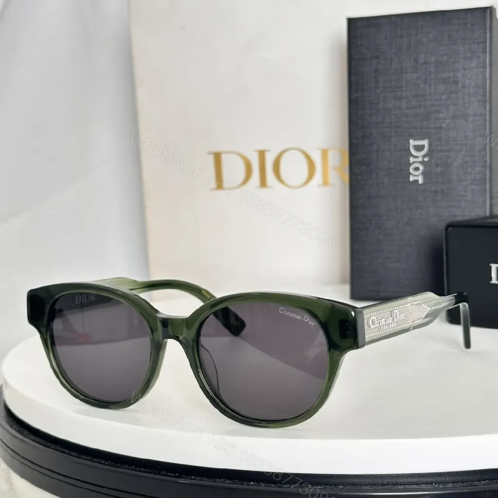 Bold Olive Green Acetate Sunglasses with UV Shield — view 1