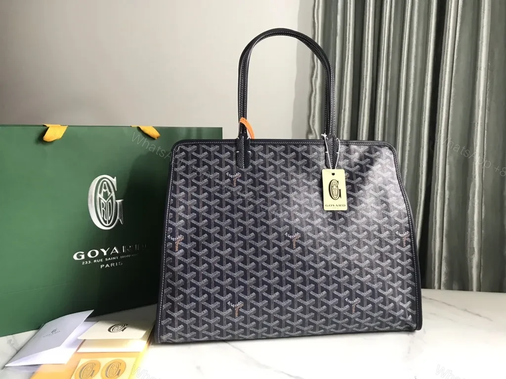 Structured Luxe Tote: Goyard-Influenced Pattern, All-Day Sophistication — view 1