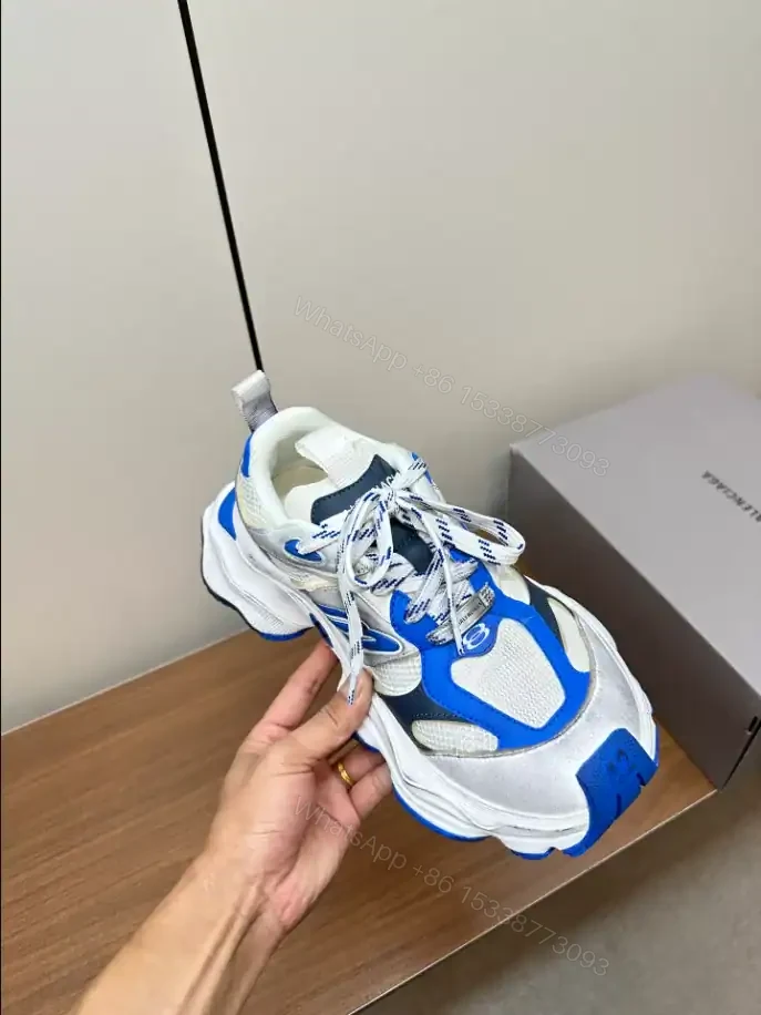 View 3 of BALENCIAGA CARGO SNEAKER – BB240