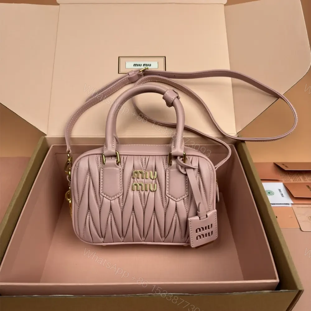 View 2 of 高仿miumiu*Arcadie系列5BB123小羊皮斜挎包粉色小號免檢版