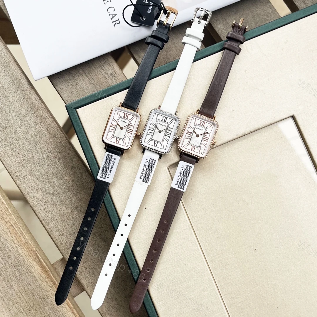CHANEL Première長方原單羅馬數字女錶 金框白面真皮錶帶 — view 1