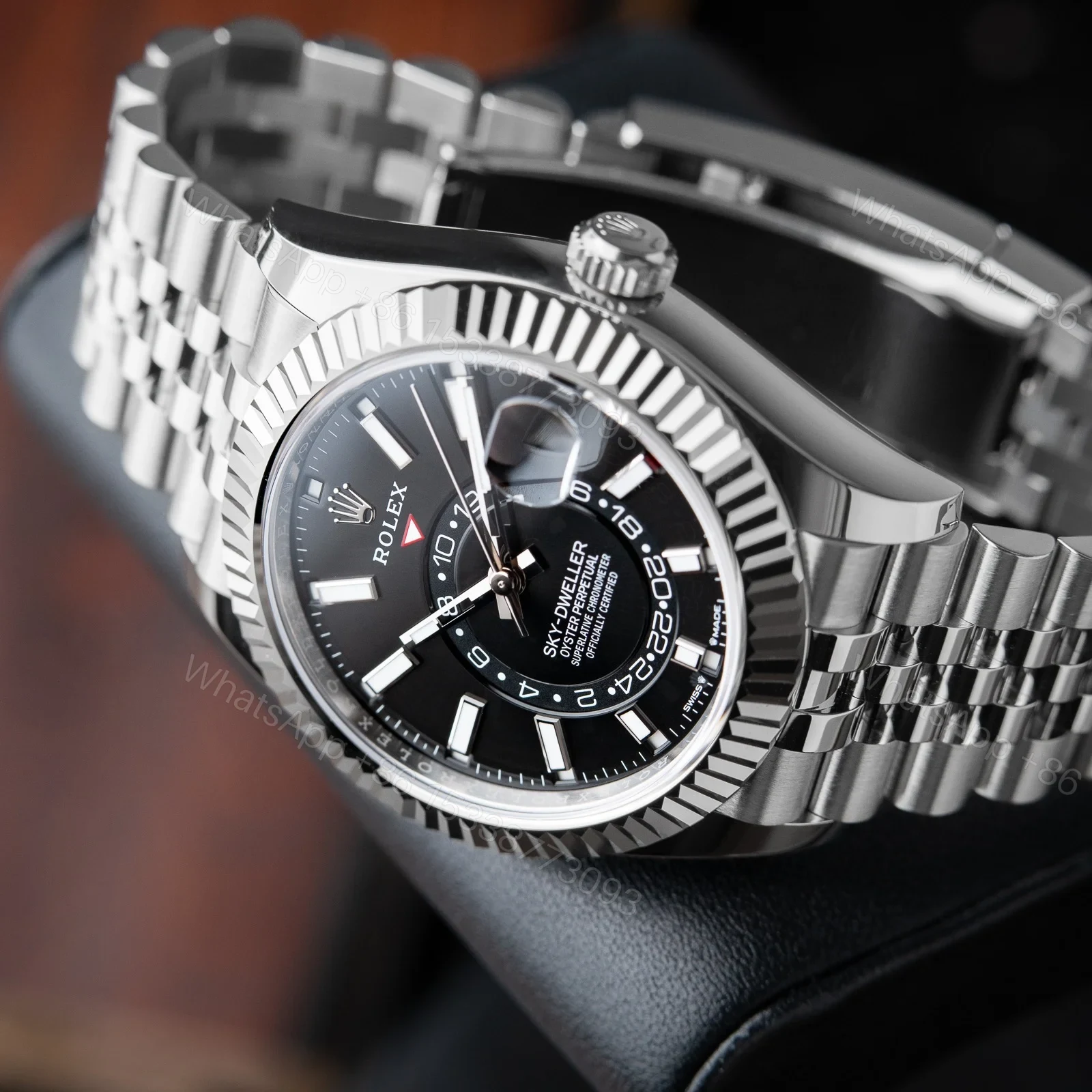 View 14 of Superclone Rolex Sky-Dweller 42 mm Bright black Dial 336934 Jubilee