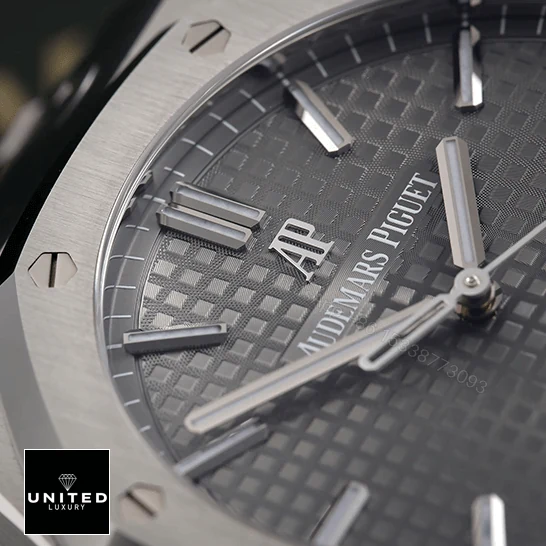 View 7 of Audemars Piguet Royal Oak 15500ST.OO.1220ST.02 Replica