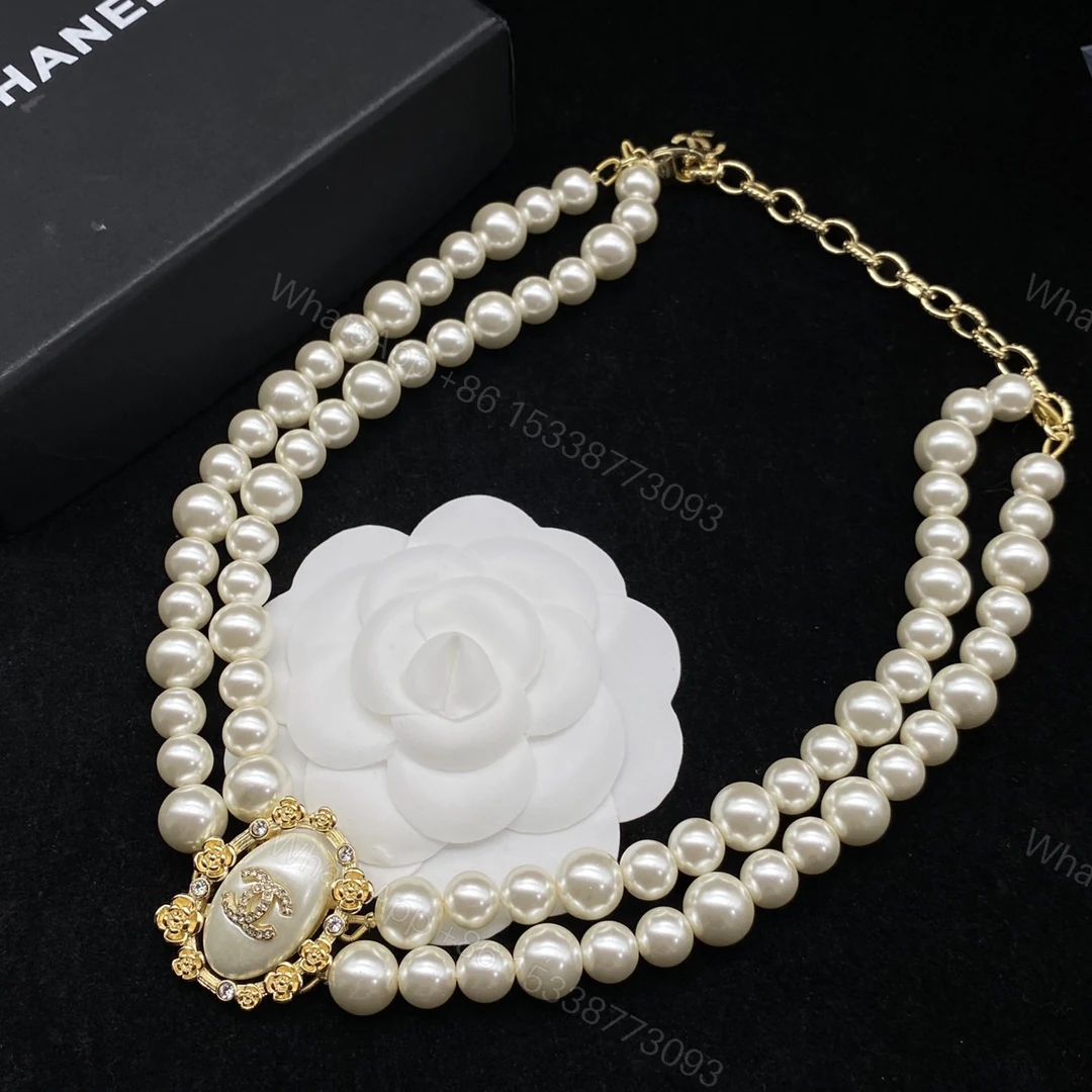 EN – Lux Chanel Necklaces 037 — view 1