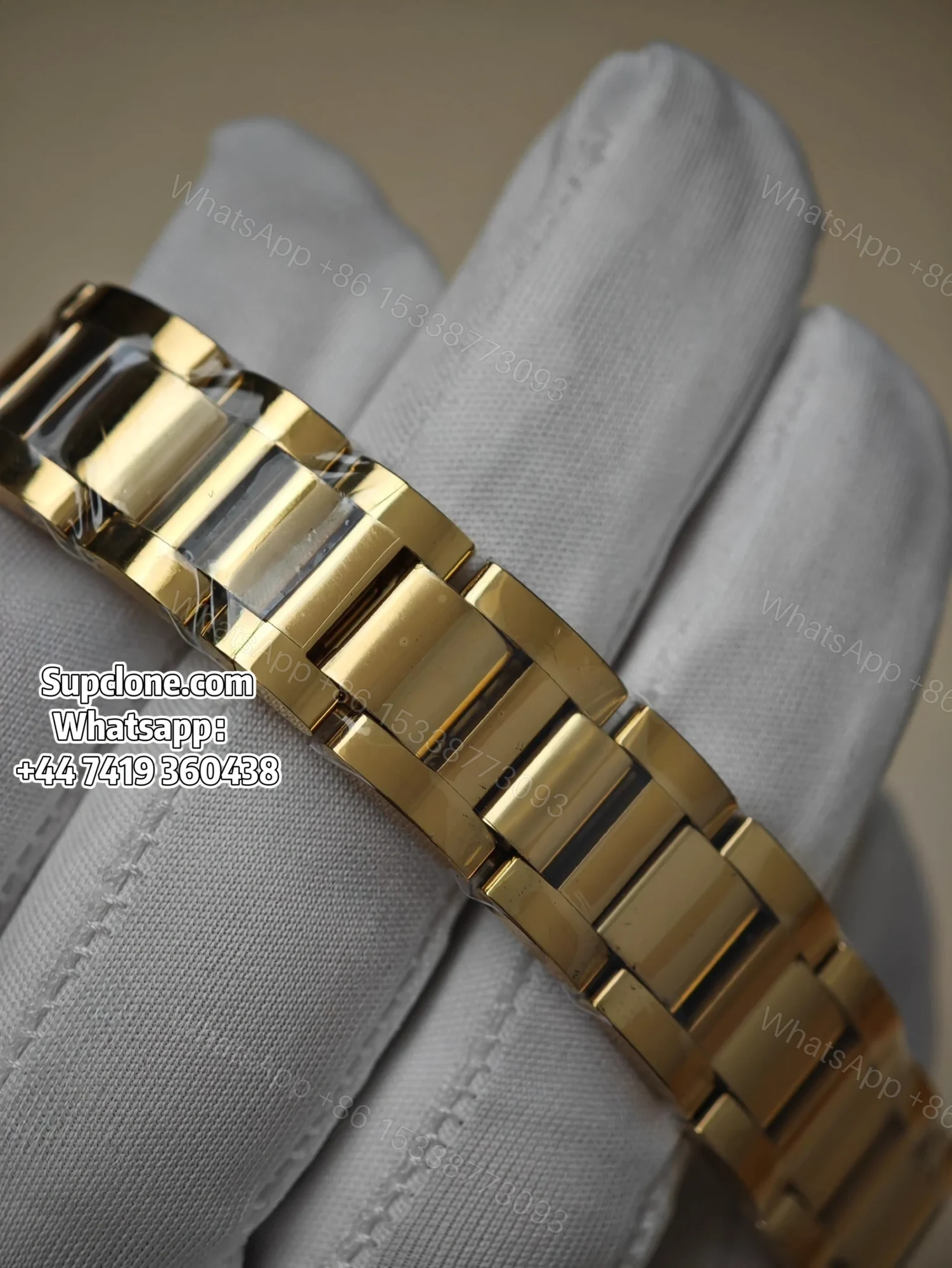 View 12 of Cartier Super Clone Watches 1:1 Ballon Bleu W69001Z2 Gold 28mm Quartz