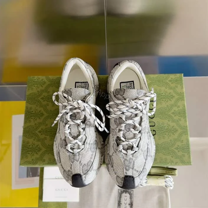 MEN’S GUCCI RUN SNEAKER – GC145 — view 1