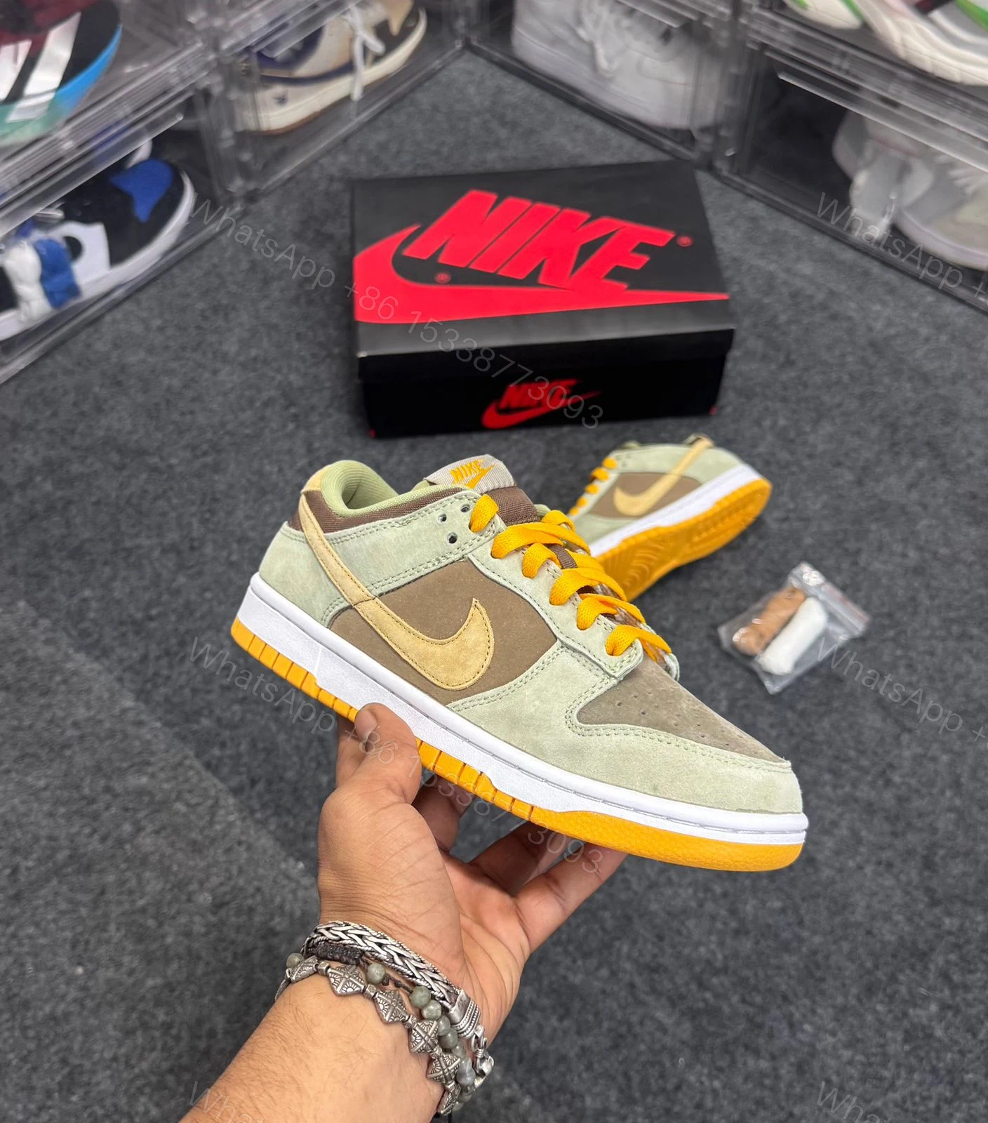 FIRST COPY NIKE SB DUNK LOW SE “DUSTY OLIVE” SNEAKERS — view 1