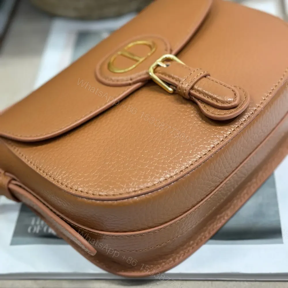 View 7 of 高仿Dior*Bobby系列M931M44M牛皮斜挎包棕色中號免檢版