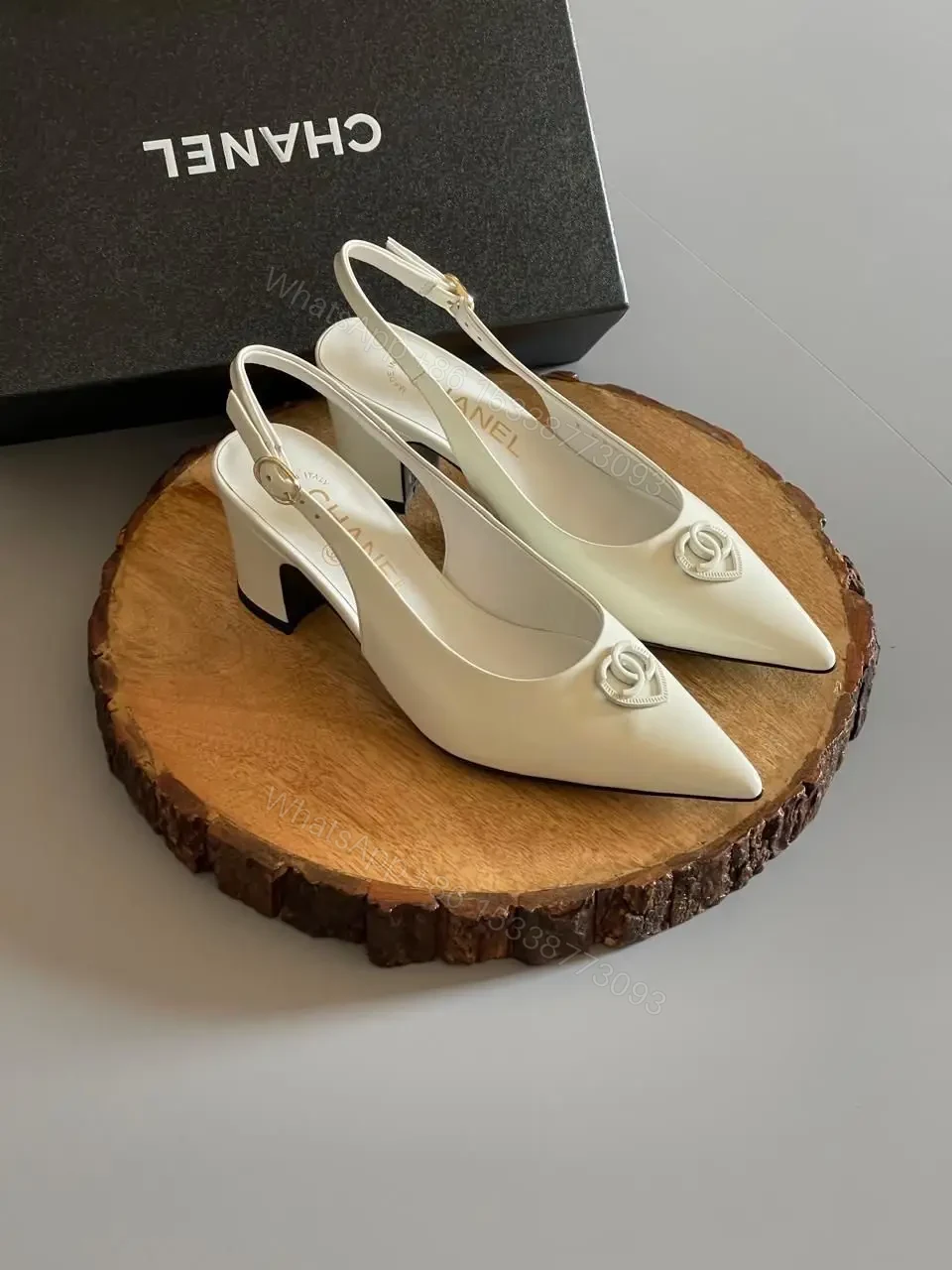 CHANEL — view 1