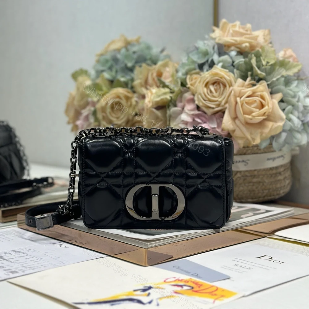 高仿Dior*Caro系列M9241M900藤格紋小牛皮單肩包黑銀色小號免檢版 — view 1