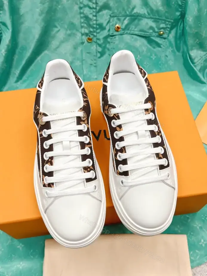 View 2 of LV TIME OUT SNEAKER – LSVM043