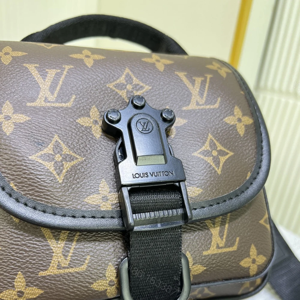 View 7 of LOUIS VUITTON QUEST MESSENGER BROWN 18CM M46973
