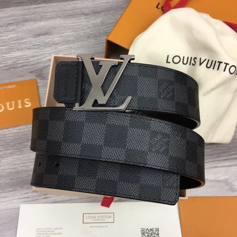 Damier Graphite LV Belt: Luxury Black, Signature Buckle, Everyday Style — view 1