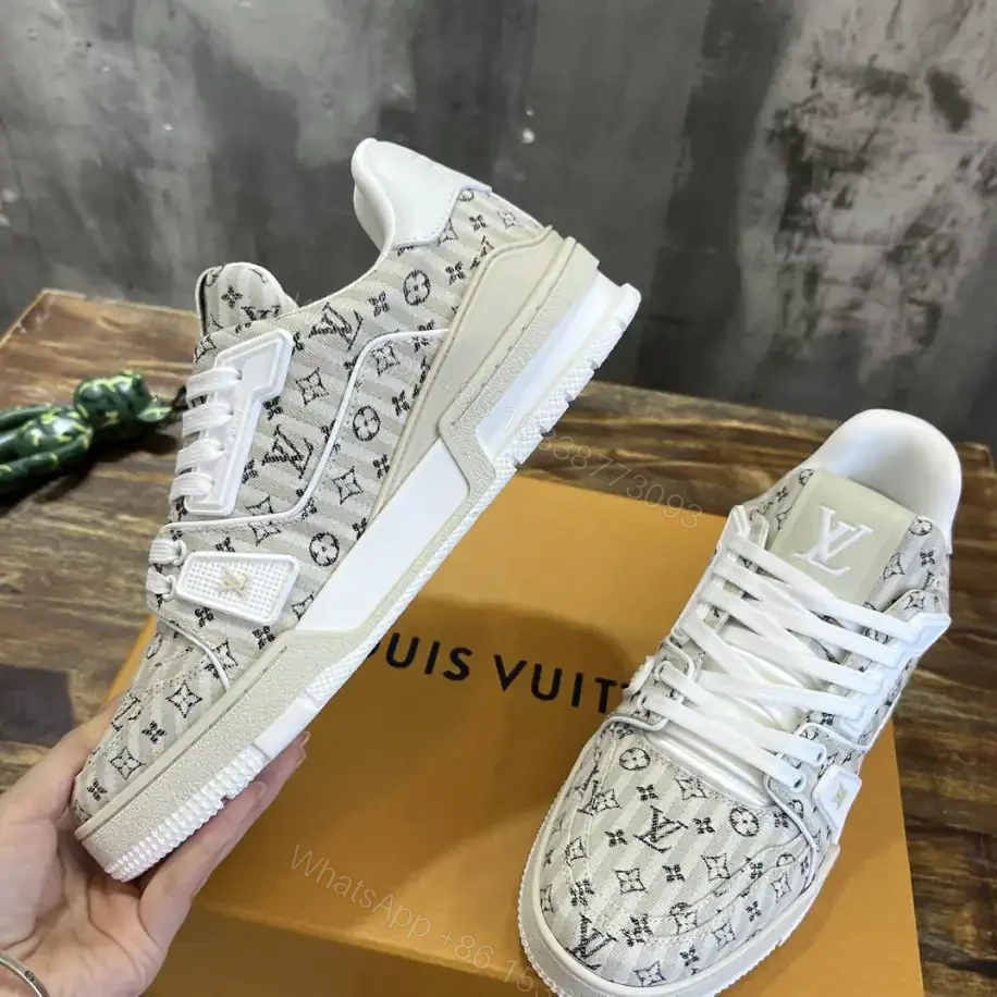 View 4 of LOUIS VUITTON LV TRAINER SNEAKERS IN BEIGE – LSVT345