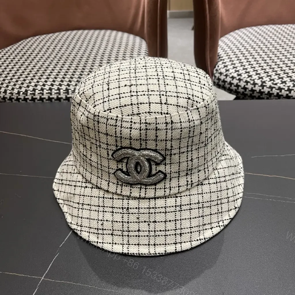 Tweed Cap: Luxury Grid Pattern with Logo Badge — view 1