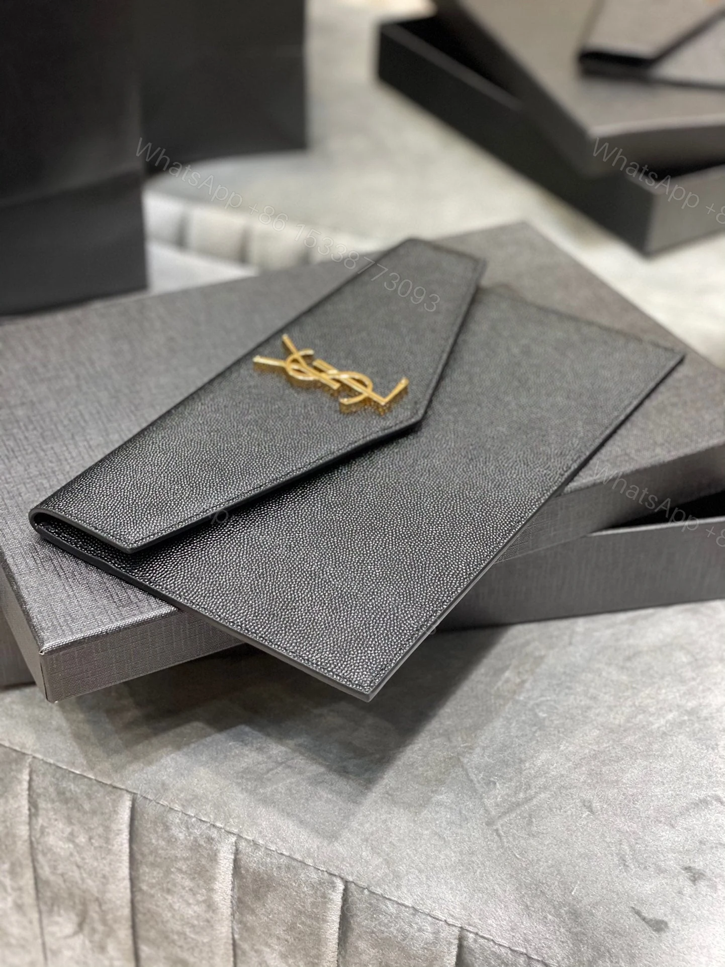 Saint Laurent CLUTCH YSL — view 1