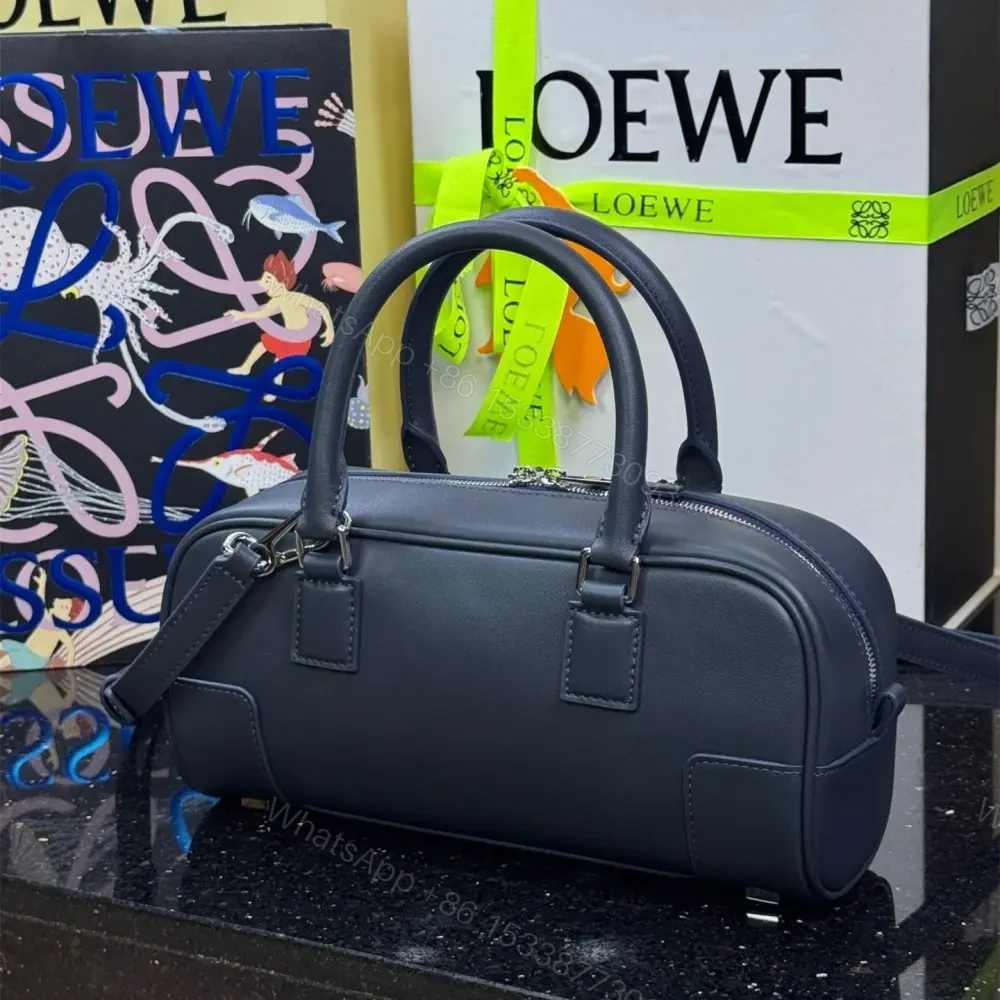 View 2 of 高仿Loewe*Amazona系列5544橫版手提包海軍藍免檢版