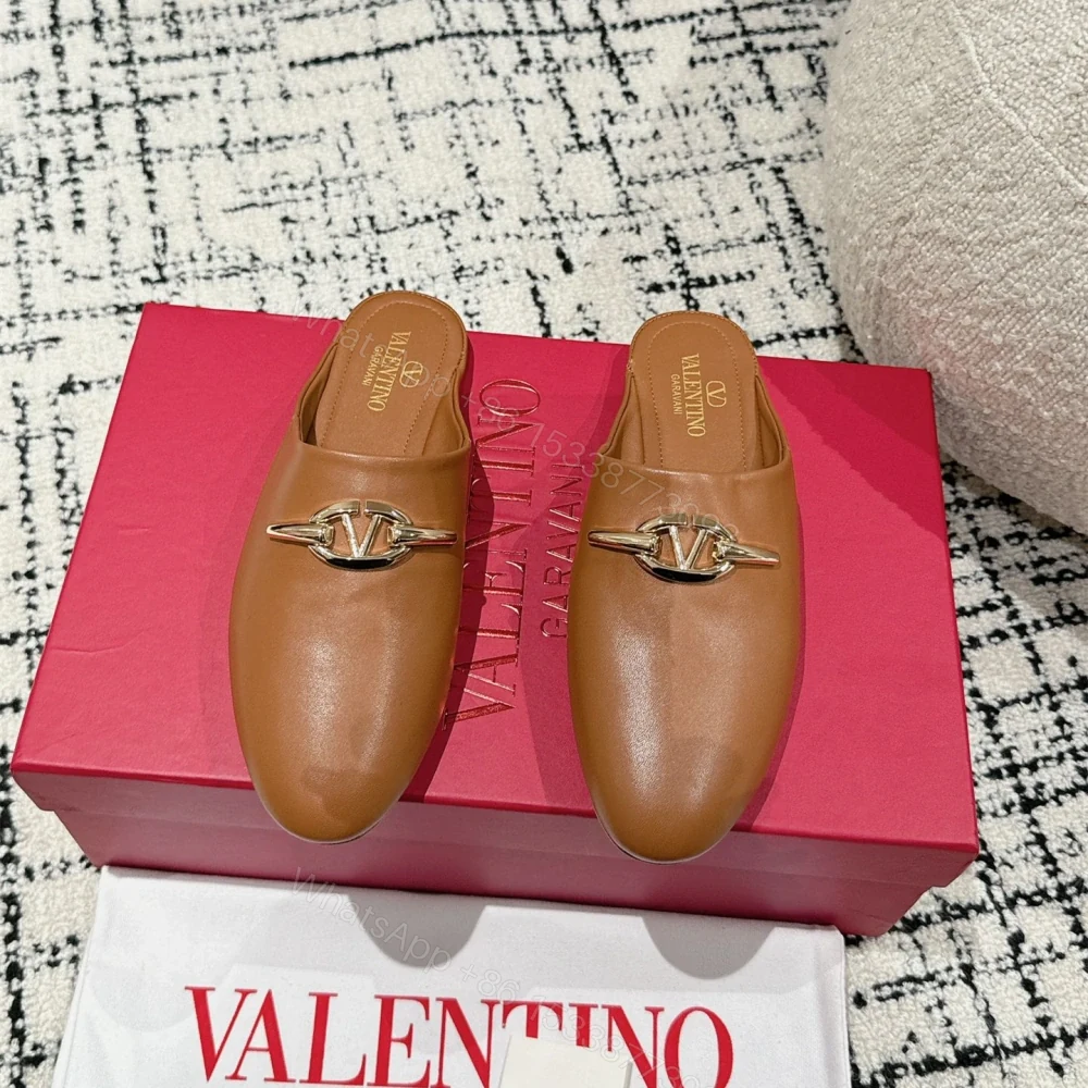View 2 of 高仿Valentino*4W2S0IR簡約包頭拖鞋小牛皮棕色免檢版