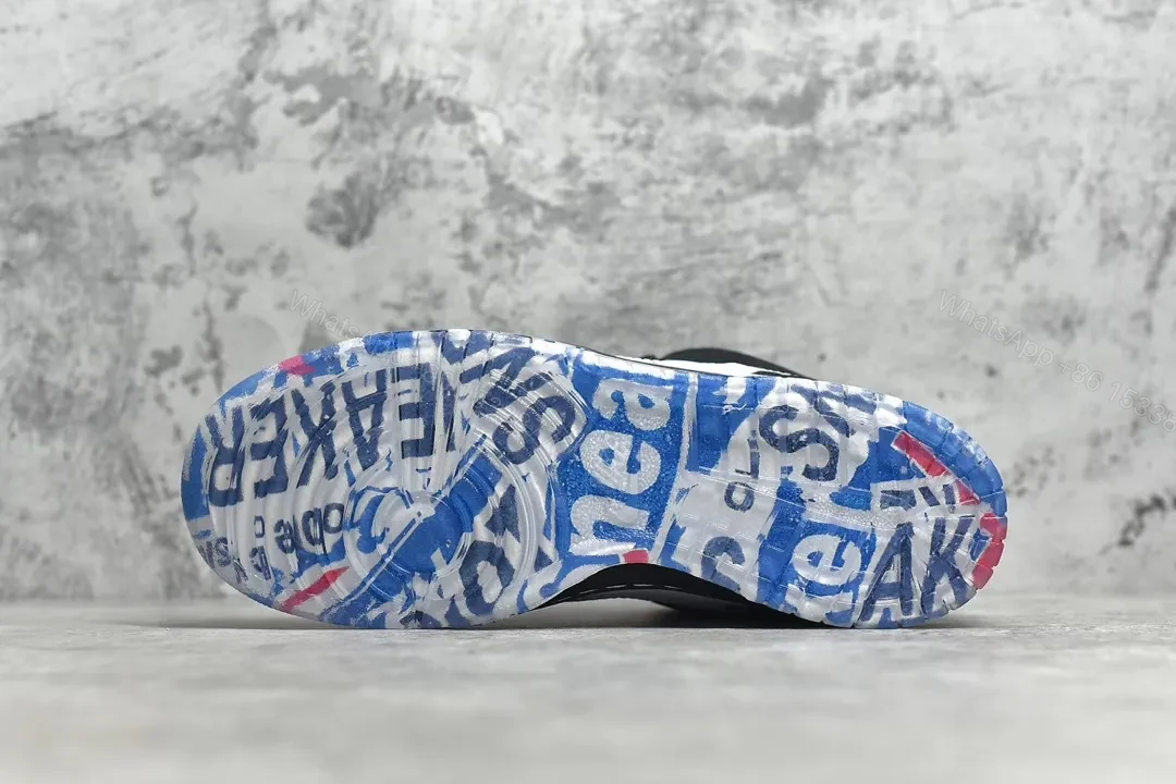 View 8 of Dunk SB Low Staple Panda Pigeon Replicas