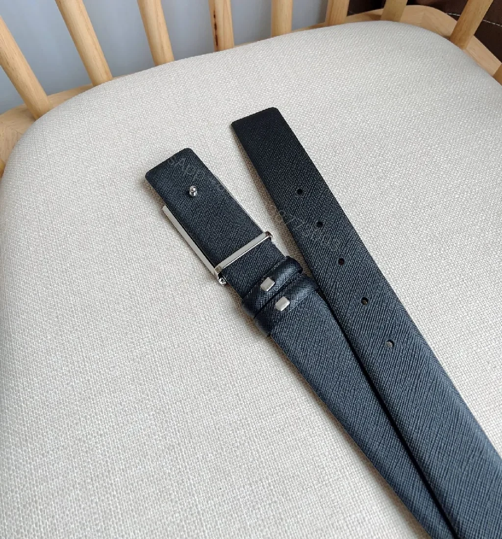 View 4 of Refined Black Leather Belt with Silver Plaque – Luxury Everydaybelt