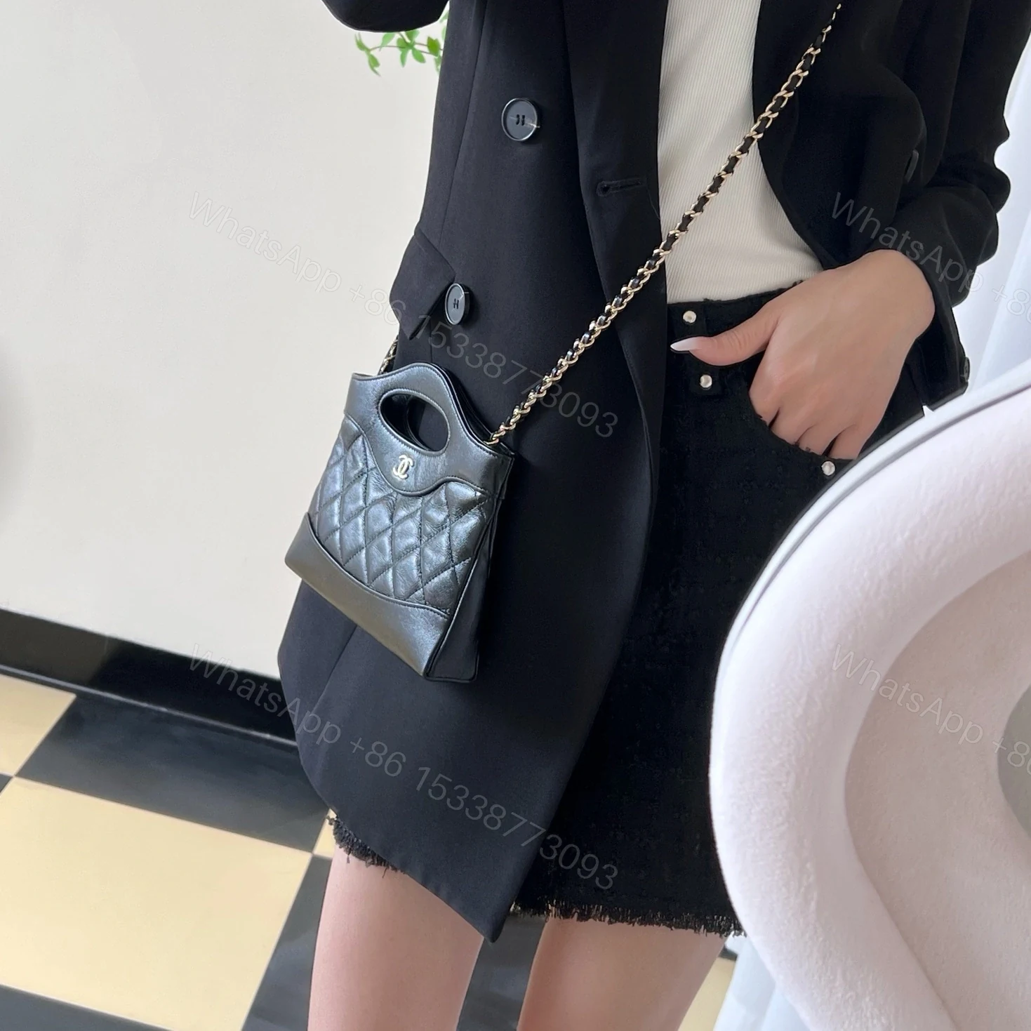 View 21 of 高仿Chanel*24S春夏系列AP3656單肩包黑色免檢版