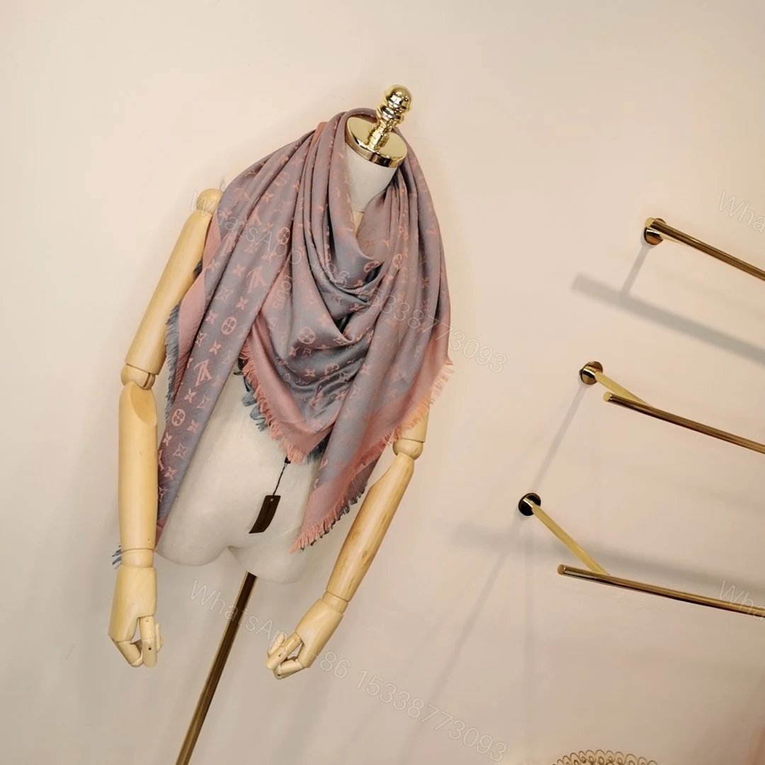 View 4 of EN – Luxury LUV Scarf 021