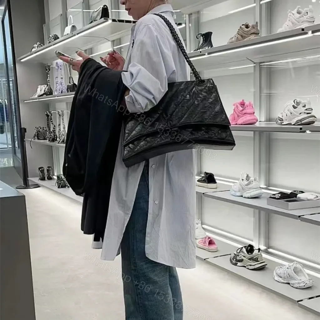 View 13 of 高仿BalenciagaCrush鏈條包大號M