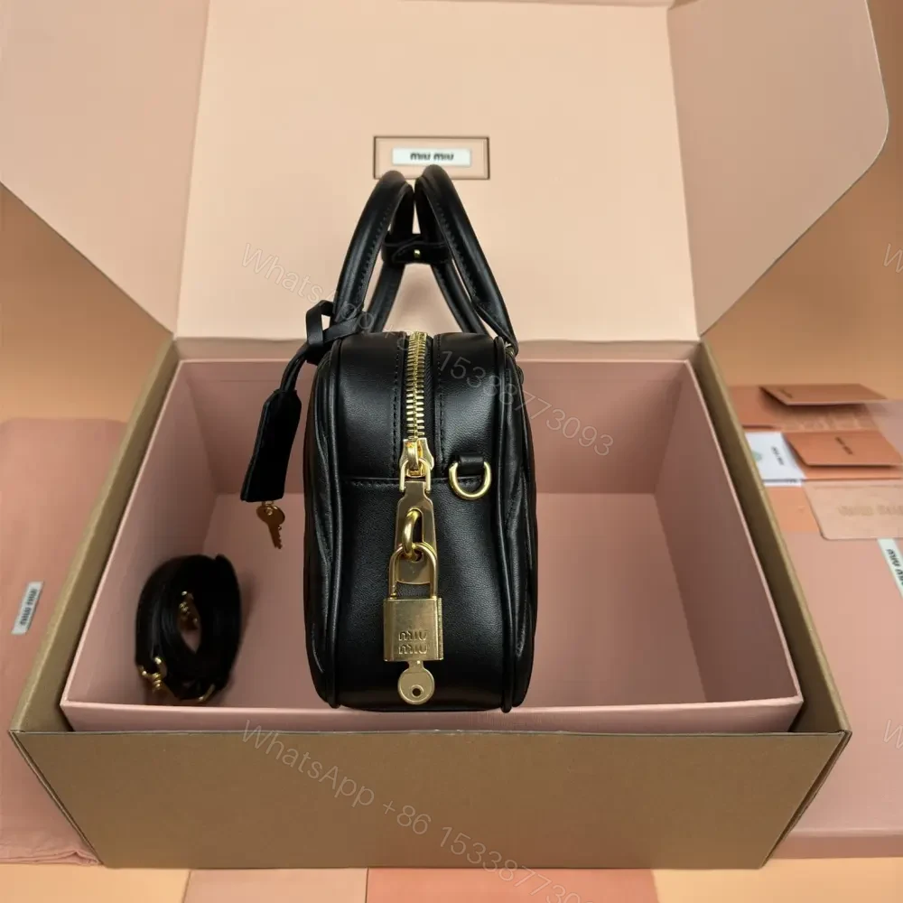View 3 of 高仿miumiu*Arcadie系列5BB124小羊皮單肩包黑色大號免檢版