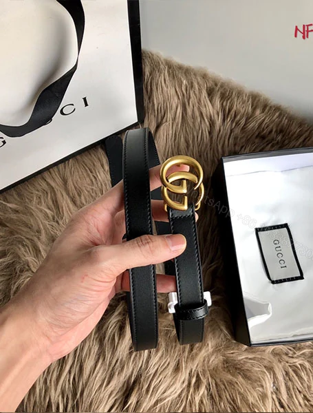 View 3 of Gucci古驰2020春夏系列双G标识女士窄版黑色皮革腰带