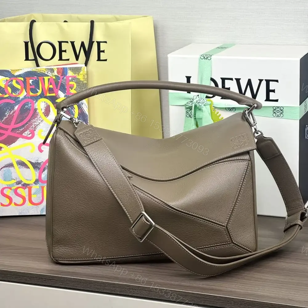 高仿Loewe*Puzzle系列6423小牛皮斜挎包苔原色大號免檢版 — view 1