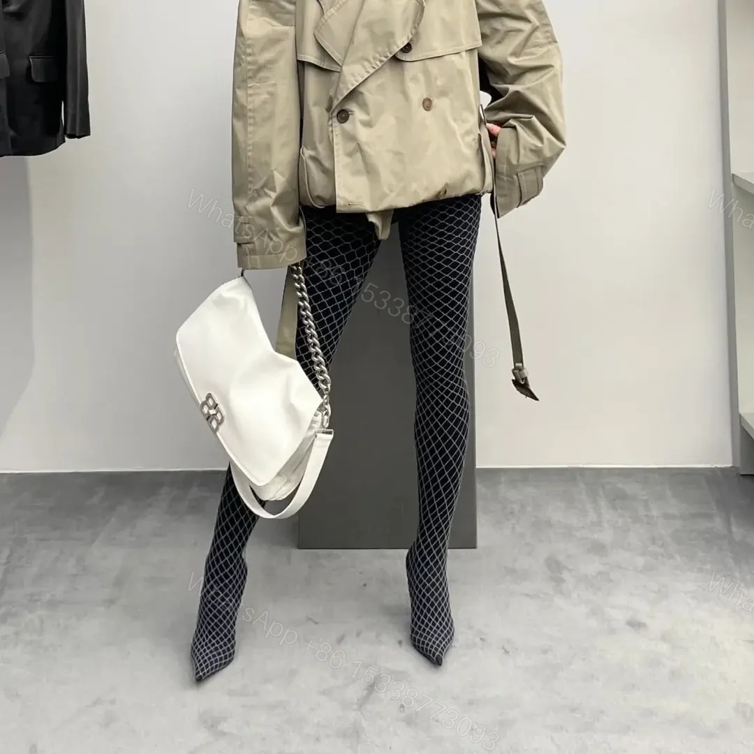 View 17 of 高仿Balenciaga*BBSolt系列腋下包白色M